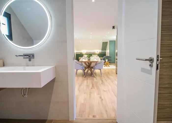 Laguna & * サン・クリストバル・デ・ラ・ラグーナ