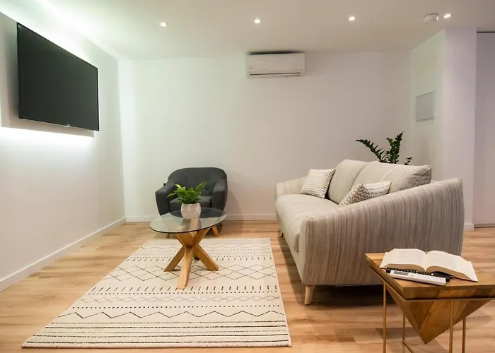 Laguna & アパート