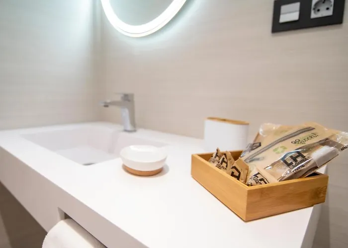 アパート Laguna & *