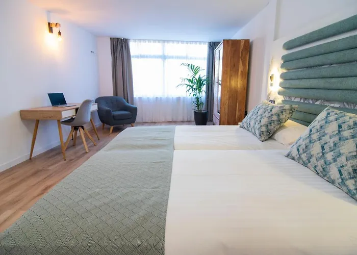 Laguna & La Laguna (Tenerife)