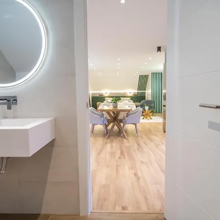 Laguna & * Сан-Кристобаль-де-Ла-Лагуна