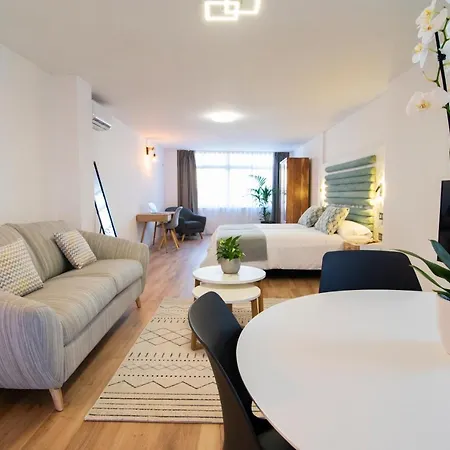 Laguna & Сан-Кристобаль-де-Ла-Лагуна